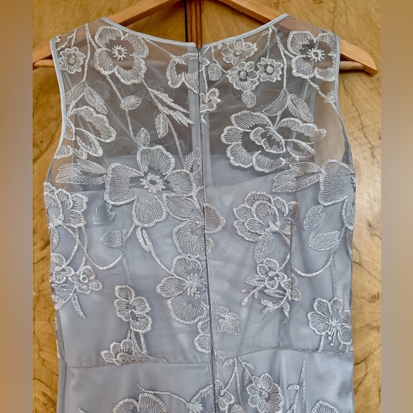 Tahari by Arthur S. Levine Grey Silver Embroidered Floral Long Formal Dress - Picture 5 of 6